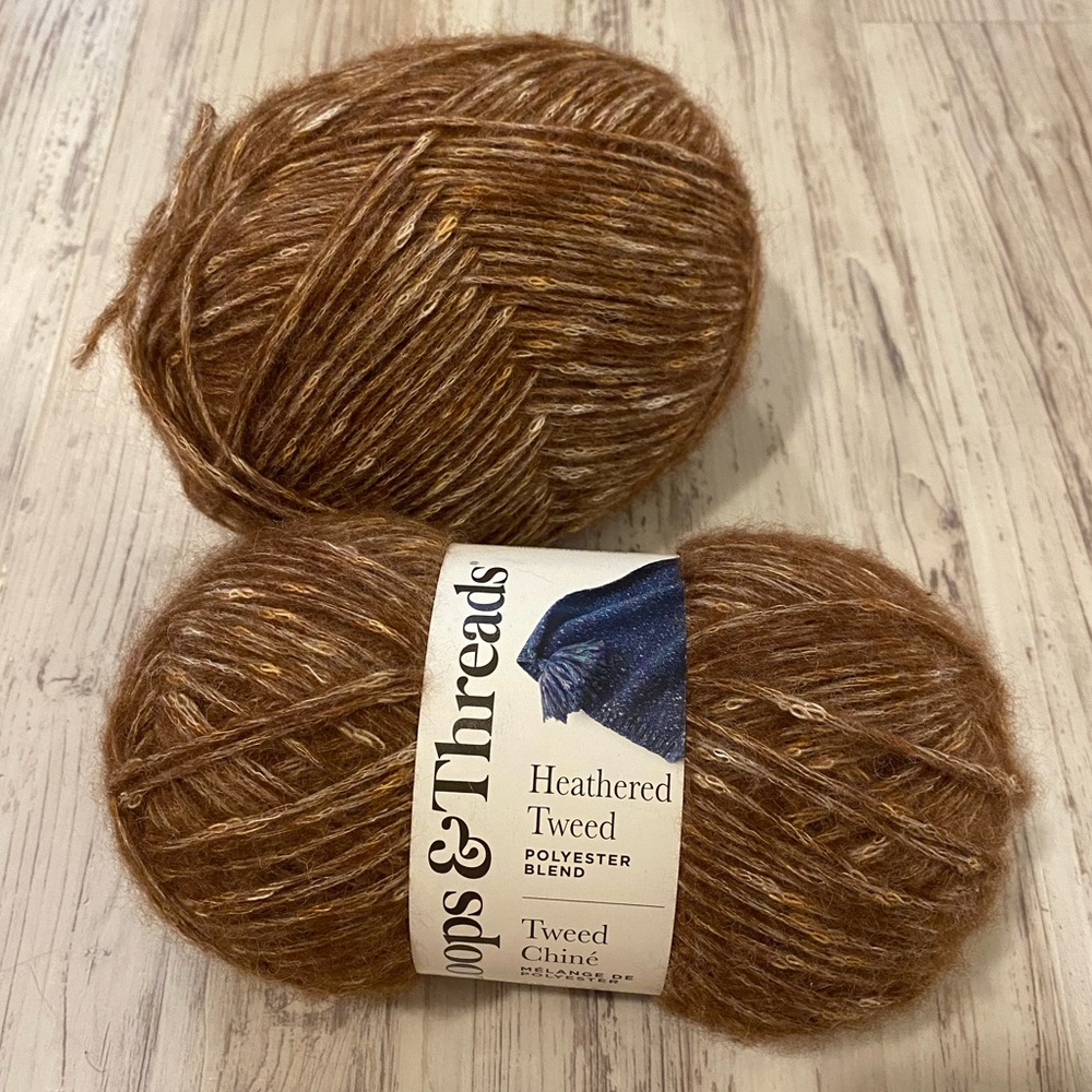 Loops & Threads Heathered Tweed Yarn - Red Oak/Brown